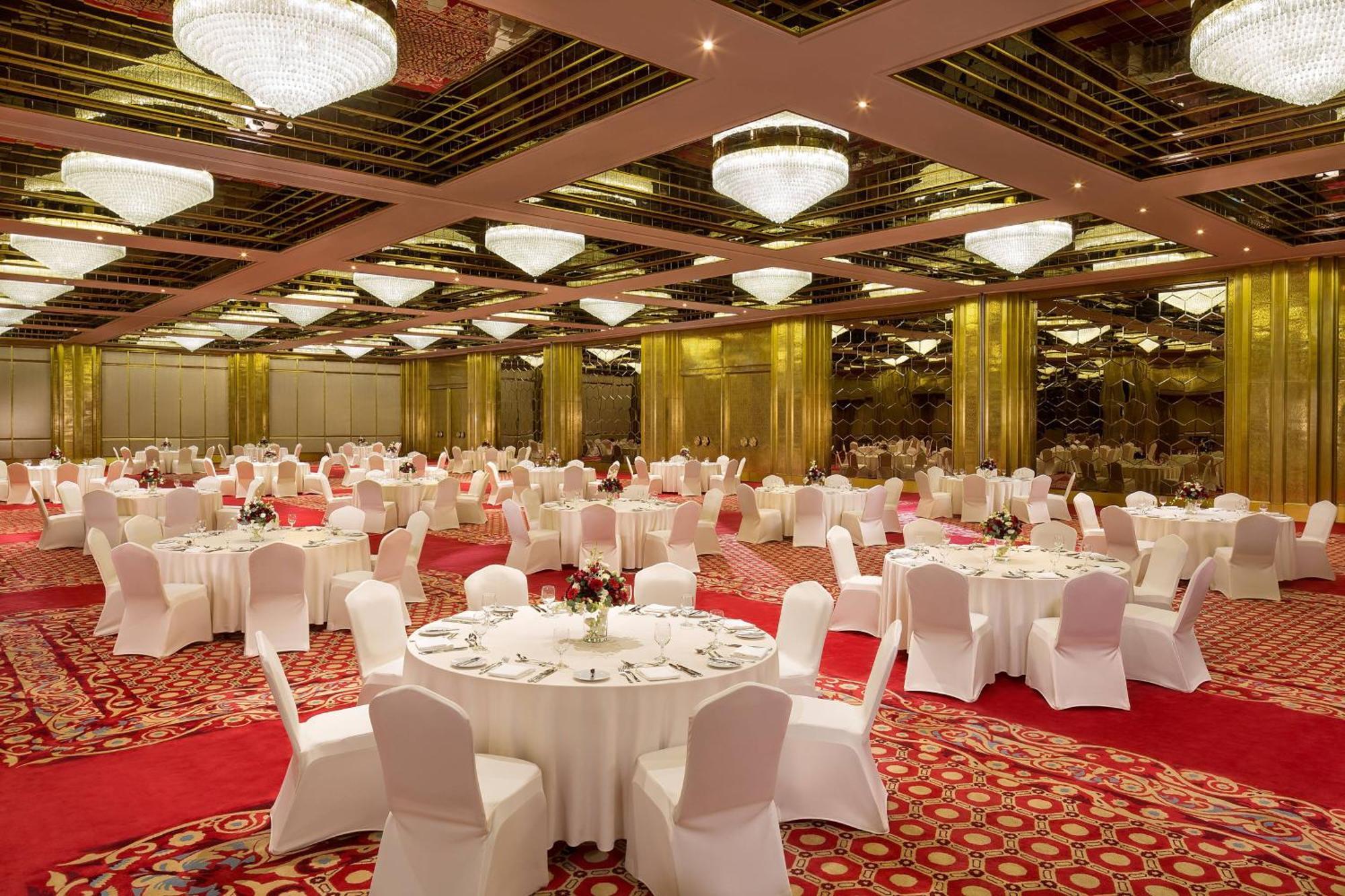 Sheraton Grand Doha Resort & Convention Hotel Экстерьер фото